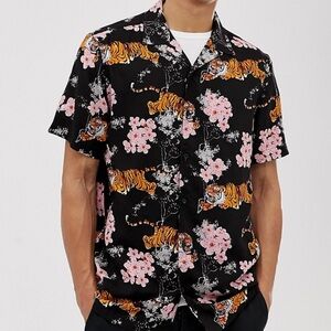 Brave Soul Black Print Short Sleeve Shirt Men's Sz XL Black Tiger Print Shirt